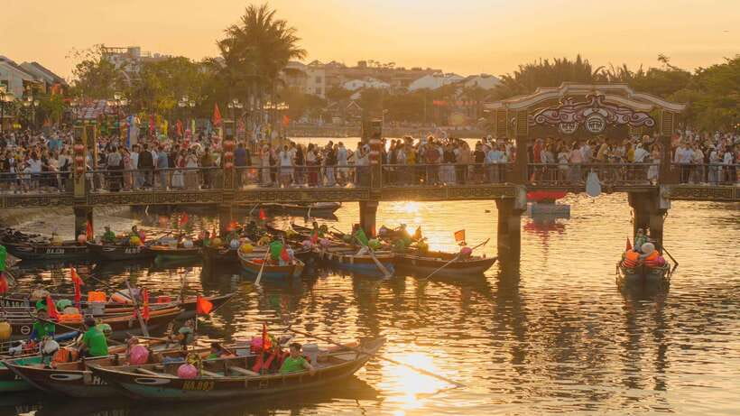 Hoi An: Lantern Boat Trip & Release Lantern - Key Points