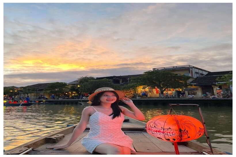 Hoi An: Lantern Boat Trip & Release Lantern - An Unforgettable Experience