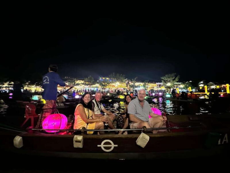 Hoi An: Lantern-Lit Streets, Enjoy Local Food, and Boat Ride - Exploring the Japanese Covered Bridge