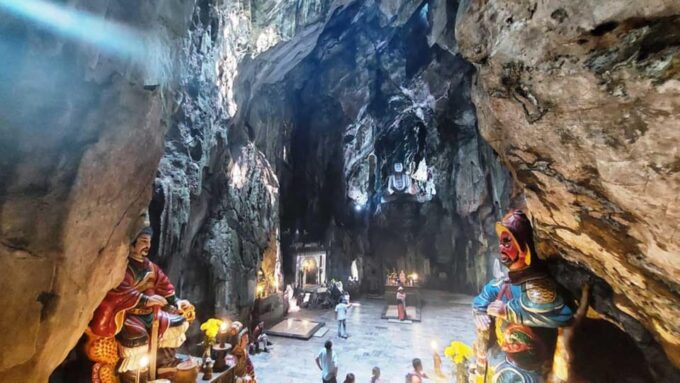 Hoi An: Marble & Monkey Mountains and Am Phu Cave Tour - Exploring Marble Mountains