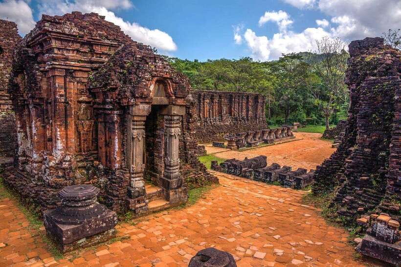 Hoi An : My Son Discovery Tour and Cruise TripHoi An - Key Points