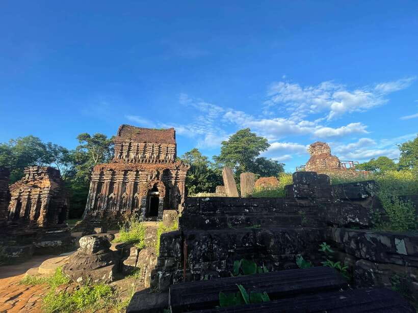 Hoi An: My Son Ruins: Guide-Bus-Boat-Cultural Show-Lunch - Important Information and Recommendations