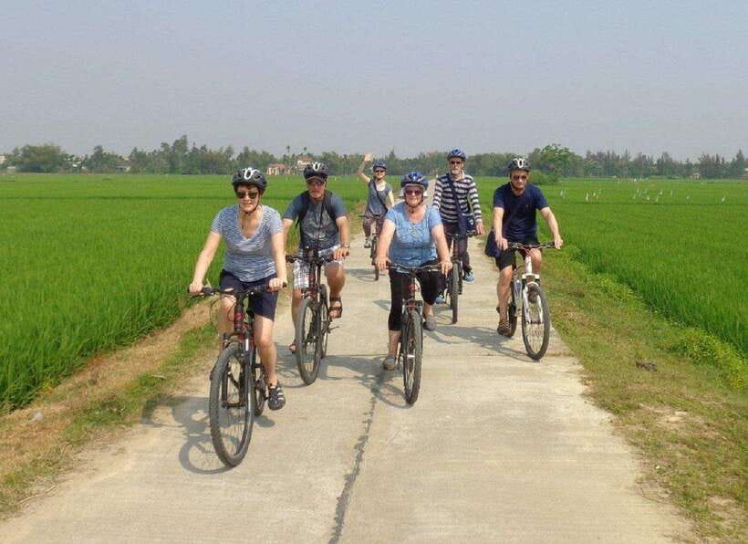 Hoi an : My Son Sanctuary and Boat Trip With Hotel Pickup - Group Size and Language