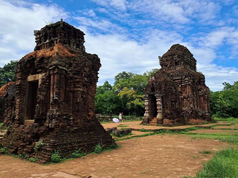 Hoi An: My Son Sanctuary Guided Tour With Boat Trip & Lunch - Discovering Local Experiences