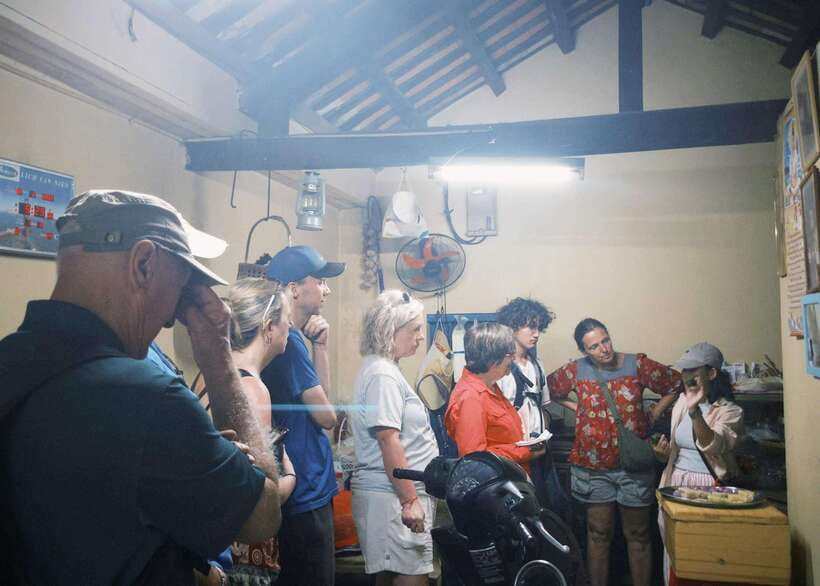 Hoi An Off the Map – Walking Tour in the Backstreets - Connecting With the Community