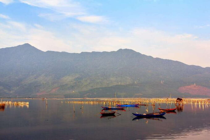Hoi An: Private Car to Hue With Fabulous Stops Along the Way - Lang Co Beach: Relaxation by the Sea