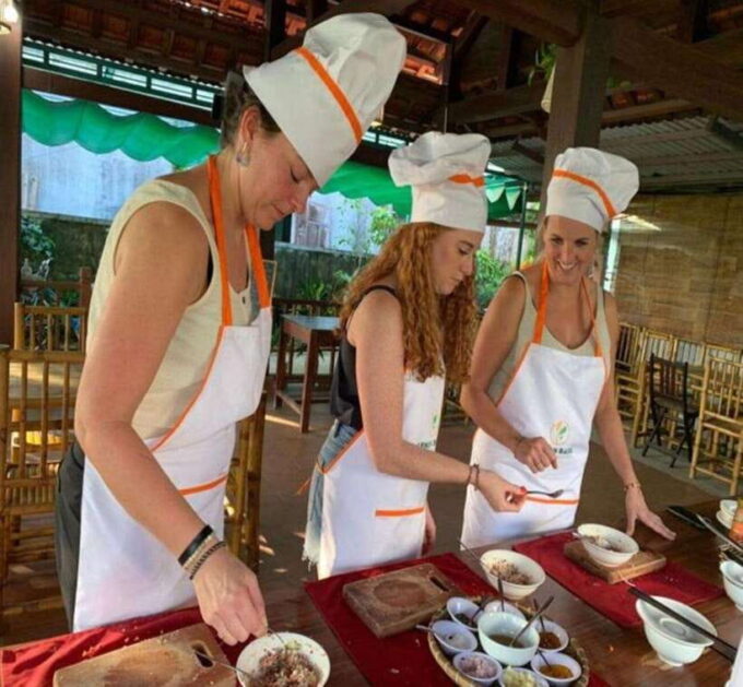Hoi An: Private Cooking Class in Tra Que Herbs Village - Frequently Asked Questions