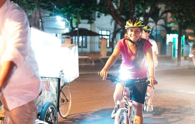 Hoi An: Private Evening Food Tour by Bike - Tour Overview and Pricing