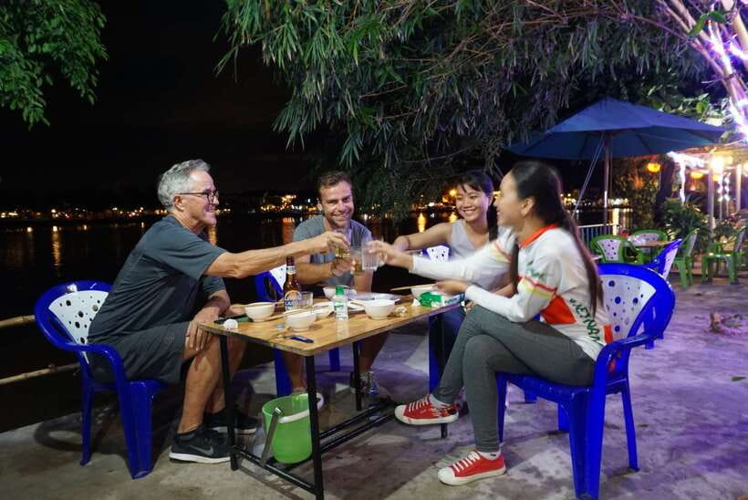 Hoi An: Private Evening Food Tour by Bike - Unique Culinary Experiences