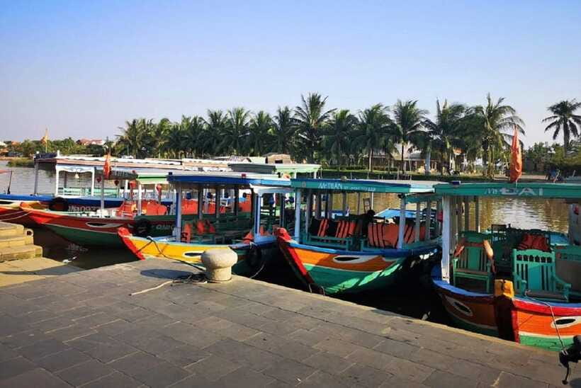 Hoi An: Private Lantern Cruise on the Thu Bon River - Scenic Views Along the River