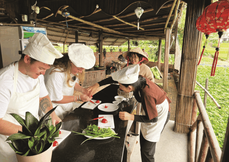 Hoi An: Tra Que Herb Village Farming And Cooking Class - Cooking Class Insights