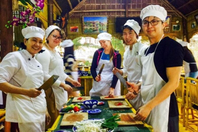 Hoi An: Traditional Cooking Class & Meal W Cam Thanh Family - How to Book