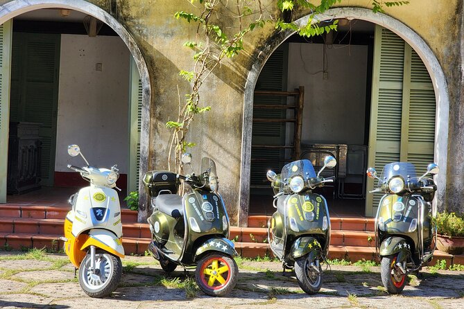 Hoi An Vespa Tour: Highlights and Hidden Gems - Visiting the Old Town and Rolving Chill House Cafe