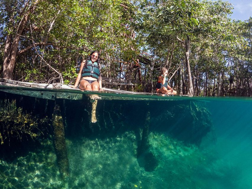 Holbox: Yalahau, Passion Island and Punta Mosquito Boat Tour - Punta Mosquito Experience