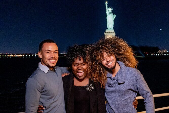 Holiday Dinner Cruise with Cocoa - Setting Sail on a Holiday Night in New York City