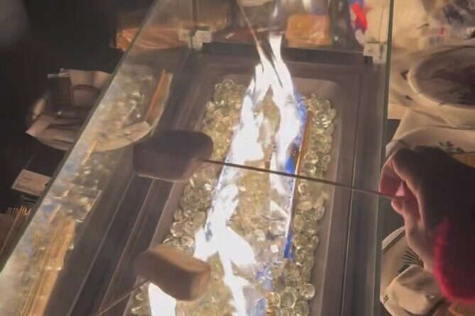 Holiday Light Cruise Plus S'mores Fire Pit Experience - Who Is This Tour Best For?