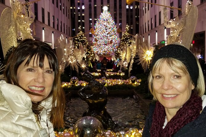 Holiday Lights Extravaganza Walking Tour - Meeting and End Points