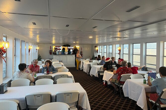 Holiday Nights Boat Ride in Saint Cloud Florida - Good To Know
