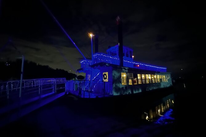 Holiday Nights Boat Ride in Saint Cloud Florida - Onboard Amenities and Accessibility