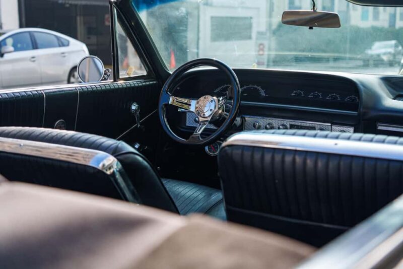 Hollywood: Oscars Tour in a 1964 Impala Lowrider - Key Points