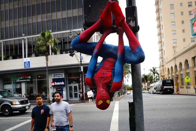 Hollywood Walk OF Fame Experience and Sightseeing - FAQs