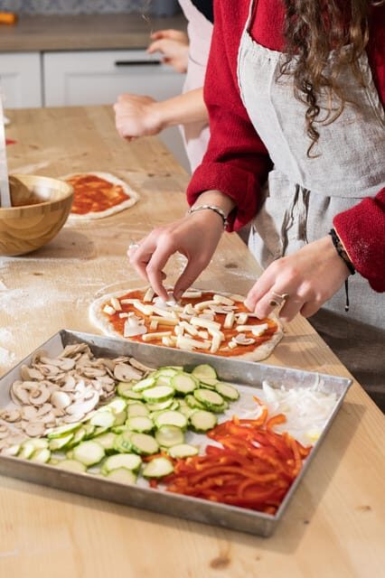 Holy Pizza! Roman Pizza & Gelato Class near the Vatican 6Max - Key Points