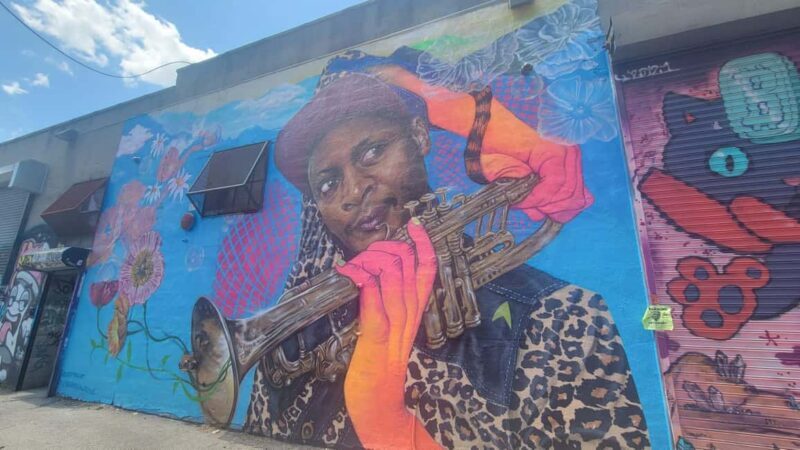 Home visit in Brooklyn & tour of the Bushwick Collective street art - Why This Tour Is a Great Choice
