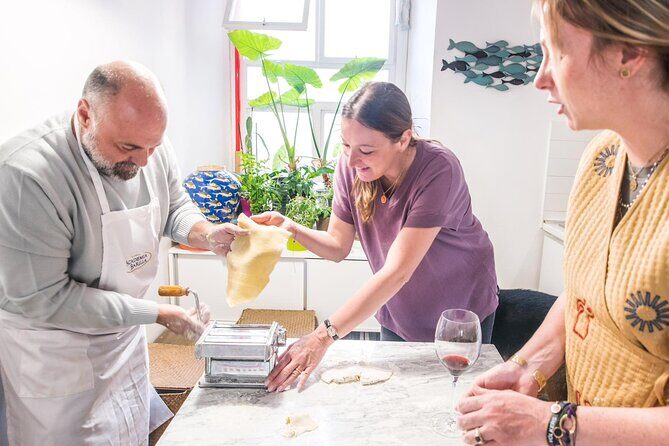 Homemade pasta Cooking Class & Home Restaurant in Rome - Key Points