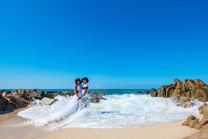 Honeymoon Photo Session in Los Cabos - How Much Does It Cost and Is It Worth It?