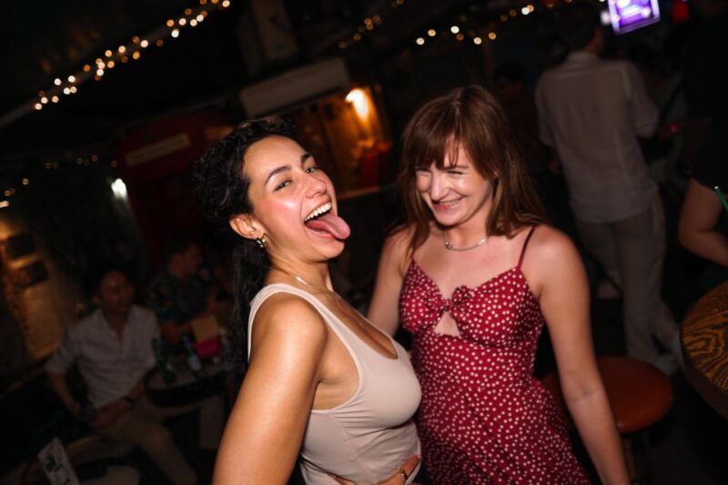 Hong Kong: 3-Hour Lan Kwai Fong Pub Crawl - Itinerary Details
