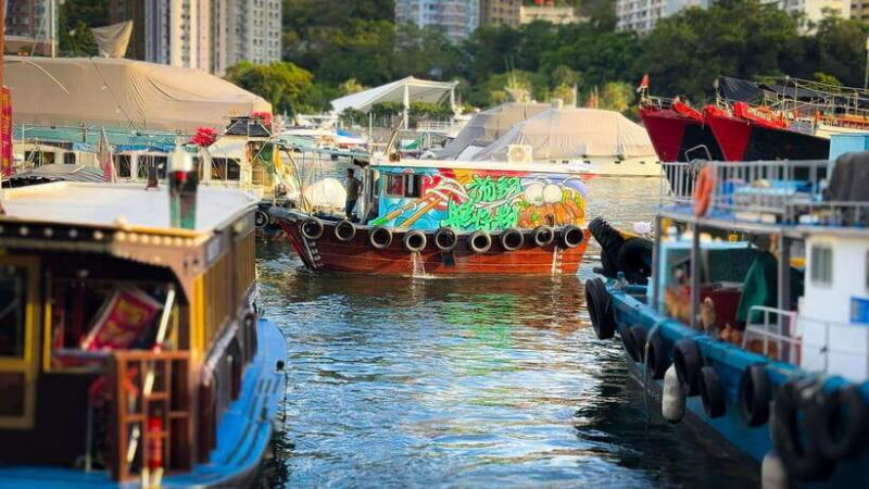 Hong Kong: Aberdeen Private Sampan Cruise w/Noodles Lunch - Key Points