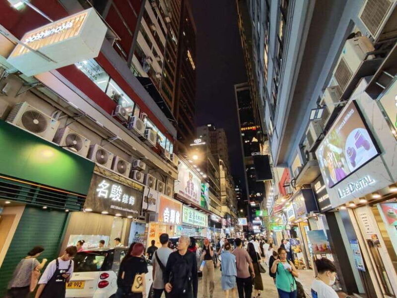 Hong Kong Night Adventure and Foodie Tour - Key Points