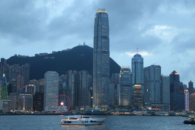 Hong Kong: Private Tour With a Local Guide - Discover Main Sightseeing Points