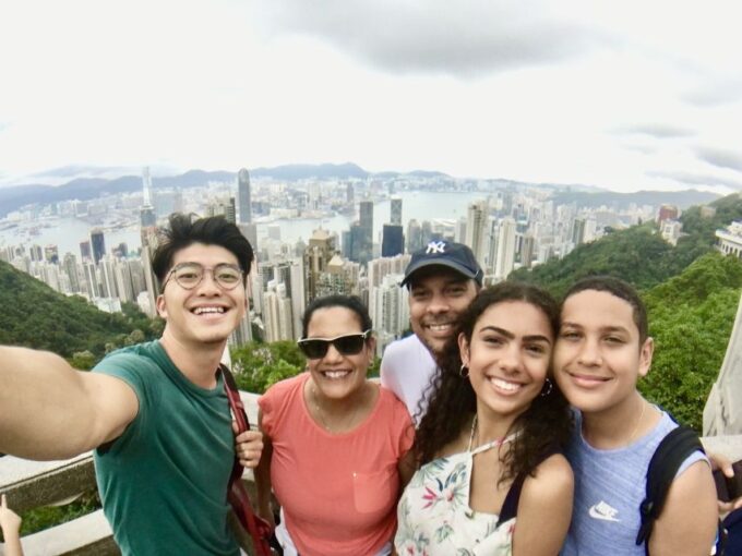 Hong Kong: Private Walking City Tour With a Local Guide - Frequently Asked Questions