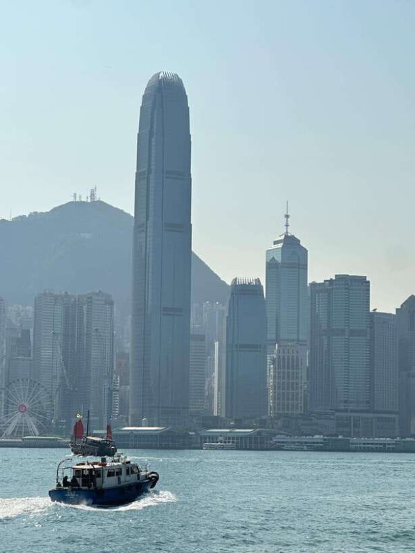 Hong Kong: Wong Tai Sin Temple and Victoria Harbour Tour - A Walk Through Hong Kong: What to Expect on the Tour  
