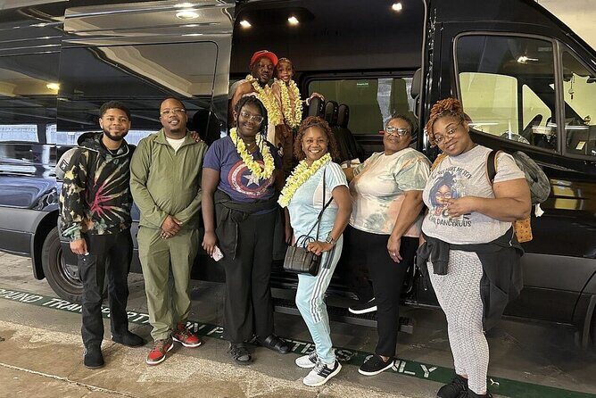 Honolulu Airport Transfer + Flower Lei Greeting - Key Points