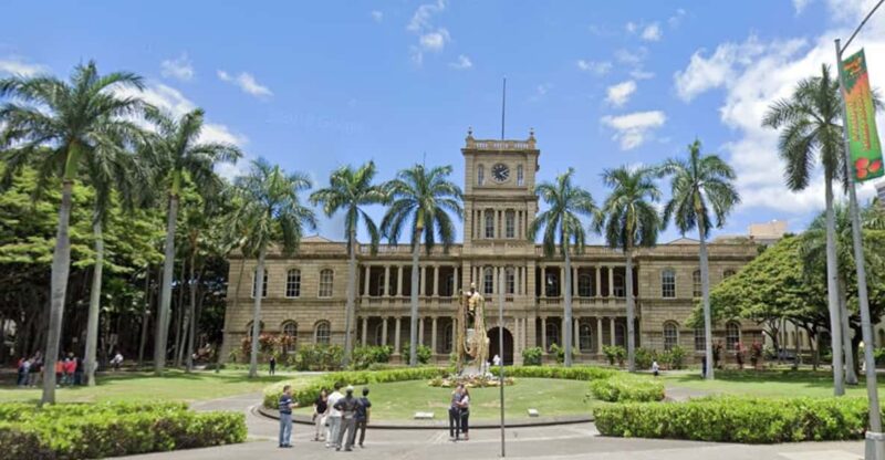 Honolulu: Island of the Gods Daytime Walking Tour - Exploring Hawaiian Royalty and Culture