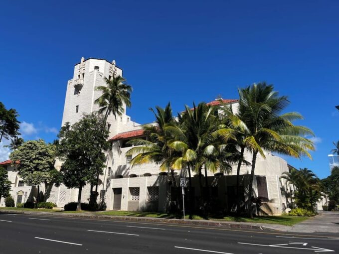 Honolulu: Island of the Gods Daytime Walking Tour - Frequently Asked Questions