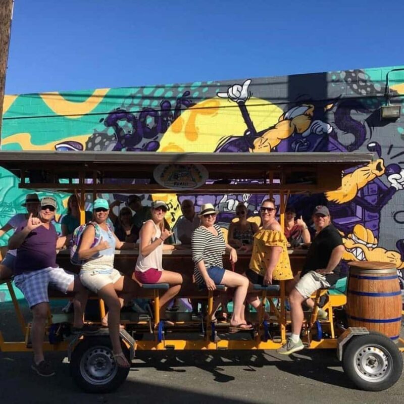 Honolulu: Kaka'ako Bar Tour by 15-Passenger Bike - The Itinerary in Detail