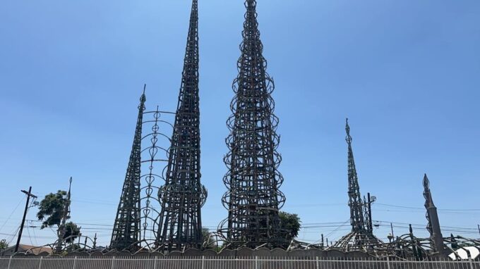 HOOD LIFE & HOLLYWOOD TOUR PACKAGE DEAL - Travel Experience and Comfort