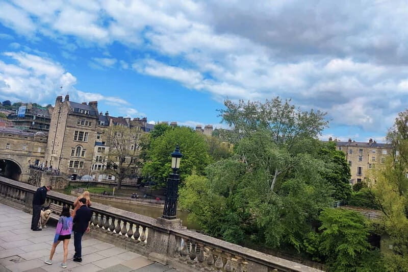 Hop on with Jane Austen in Bath : Bus and walking tour - Practical details and what to consider