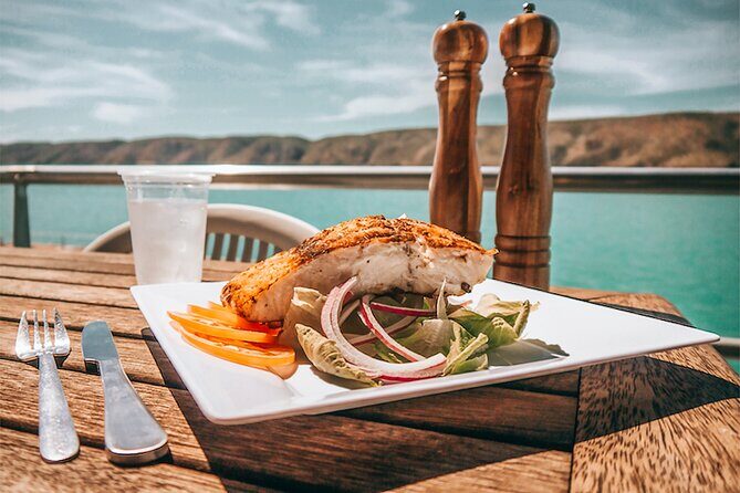 Horizontal Falls Helicopter, Boat and Lunch from Derby - Lunch on the Floating Pontoon: A Taste of Local Flavours