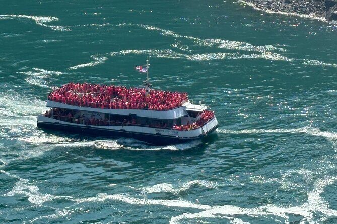 Hornblower Boat and Walking Tour of Niagara Falls - Exploring the Hornblower Boat and Walking Tour of Niagara Falls