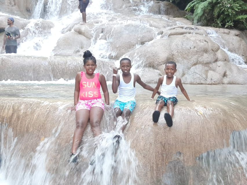 Horseback Ride, Blue Hole, Dunns River and Tubing Tour - Age and Weight Restrictions