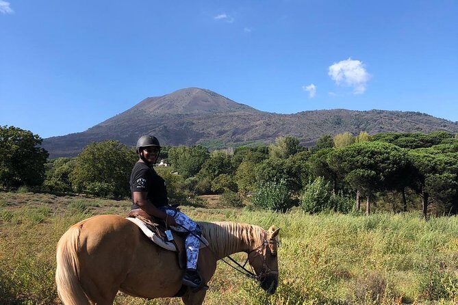 Horseback Riding on Vesuvius - The Itinerary in Detail  