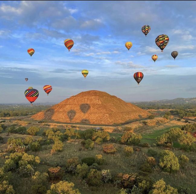 Hot Air Balloon Flight From Mexico City + Cave Breakfast - Key Points