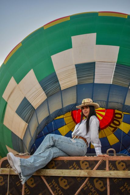 Hot Air Balloon Flight From Mexico City + Cave Breakfast - Maguey Workshop