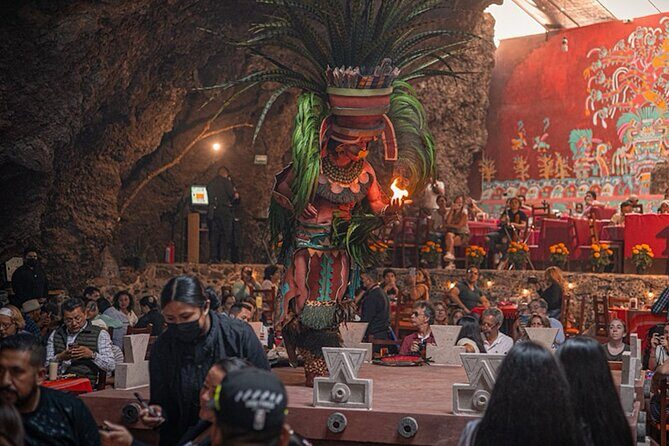 Hot air balloon flight in Teotihuacán + Breakfast in a Cave - 1. Pickup and Transfer