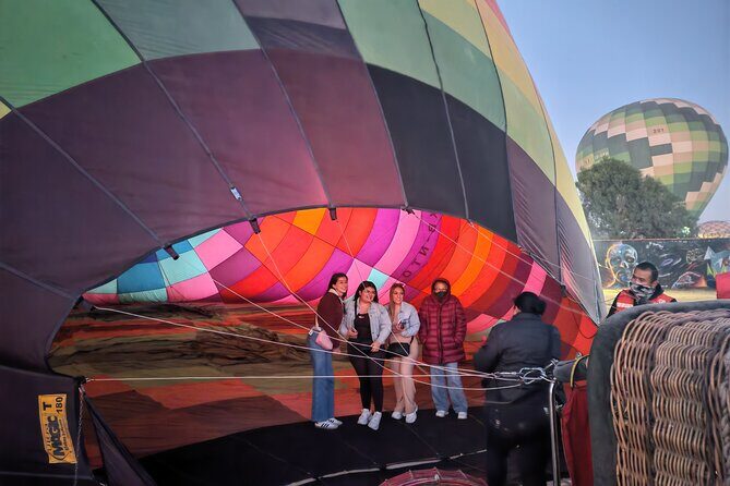Hot Air Balloon Flight + PickupCDMX + Breakfast Included + Pyramids - Key Points