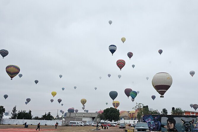 Hot Air Balloon Flight + PickupCDMX + Breakfast Included + Pyramids - FAQ